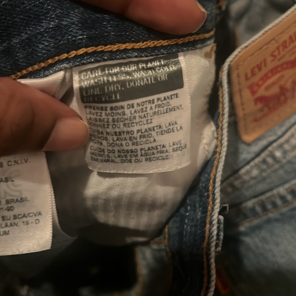 Levi’s Denim Women's Shorts with Embroidered Geometric Pattern size 28 - Picture 10 of 12